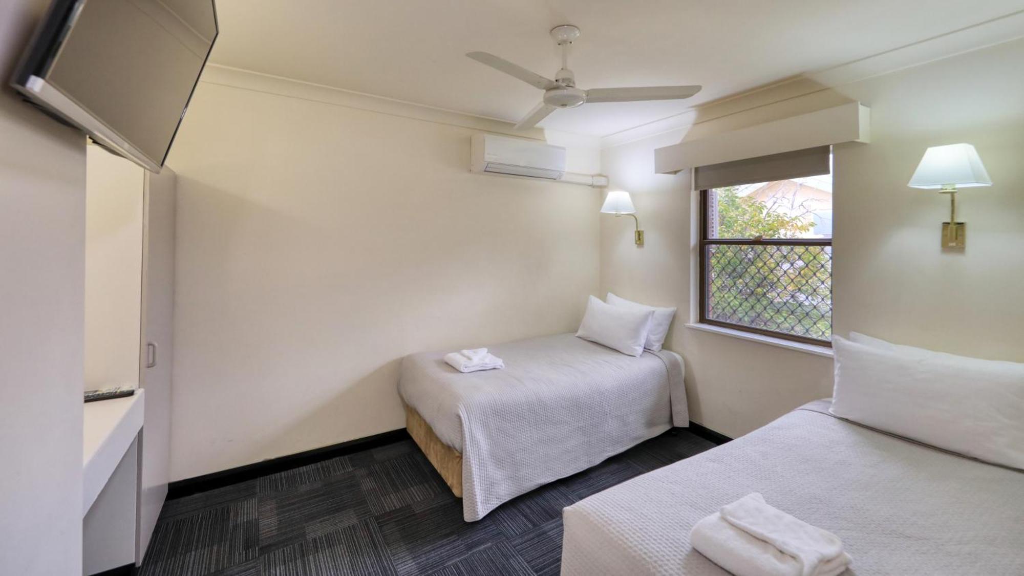 The Palms Dubbo Motell Rum bild